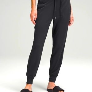 Lululemon NWT Ready to Rulu HR Jogger